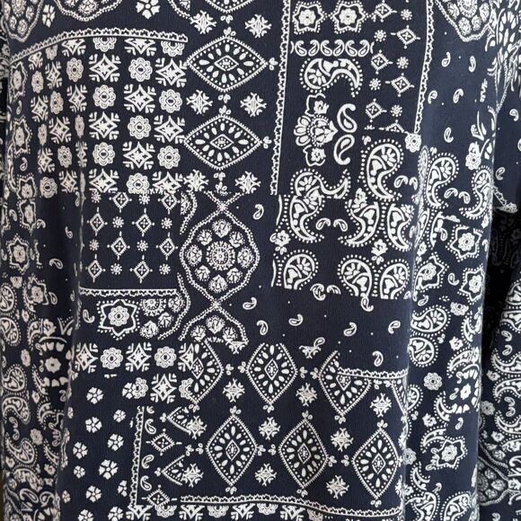Lands End Serious Sweats Bandana Sweatshirt Navy French Terry Paisley Size L - Picture 9 of 12